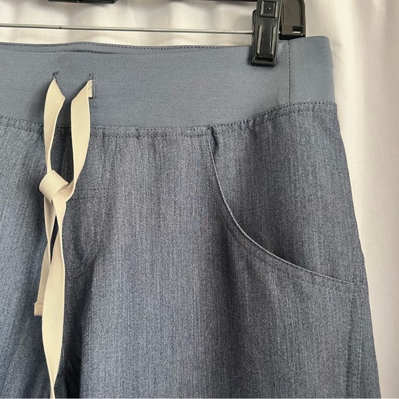 Figs Kade Cargo Scrub Pants Size XSP - Picture 4 of 6